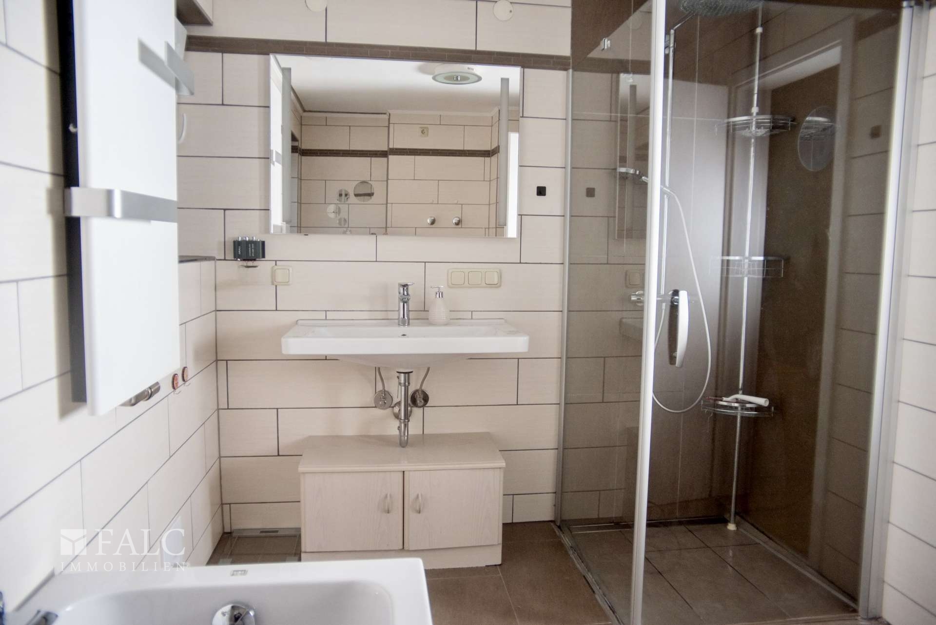Badezimmer Wohnung EG